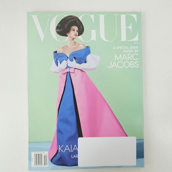 Vogue Magazine December 2024 Kaia Gerber - Picture 1 of 6